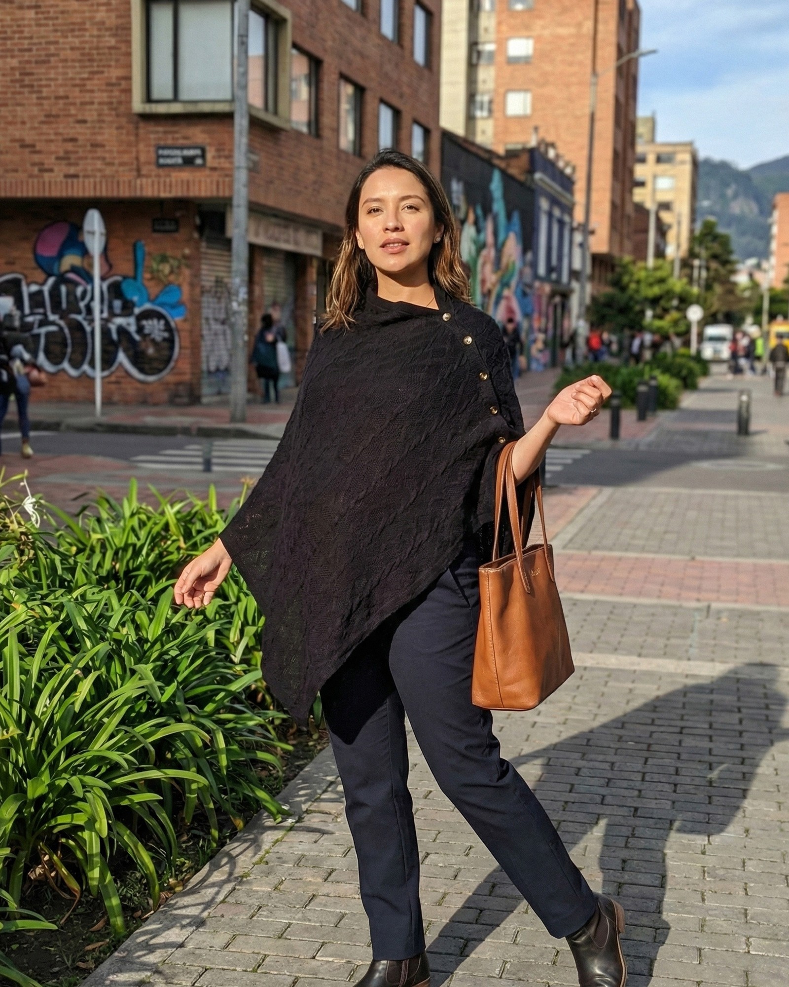 Capa Materna Negra Básica | Ropa Embarazo y Lactancia Elegante | Dos Amores