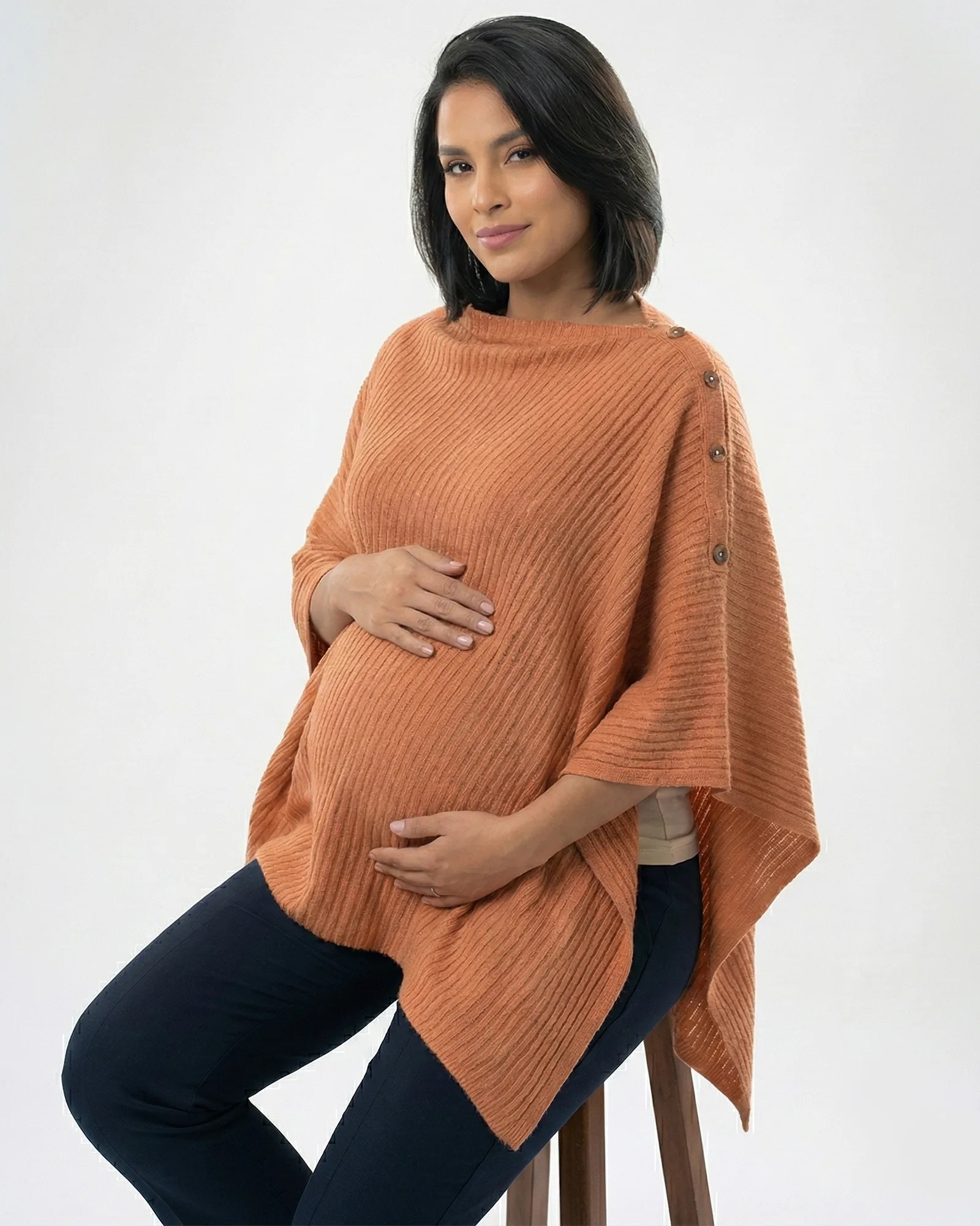 Capa Materna Tejida y Elegante | Ropa Embarazo y Lactancia Colombia | Dos Amores